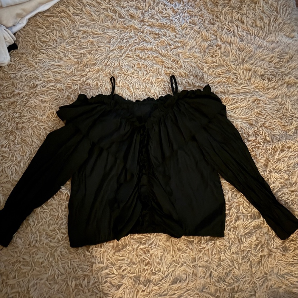 black off the shoulder long sleeve top